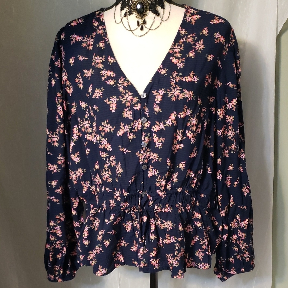 ⭐ 4/$20 Time & Tru Ditsy Trails XXL Blouse